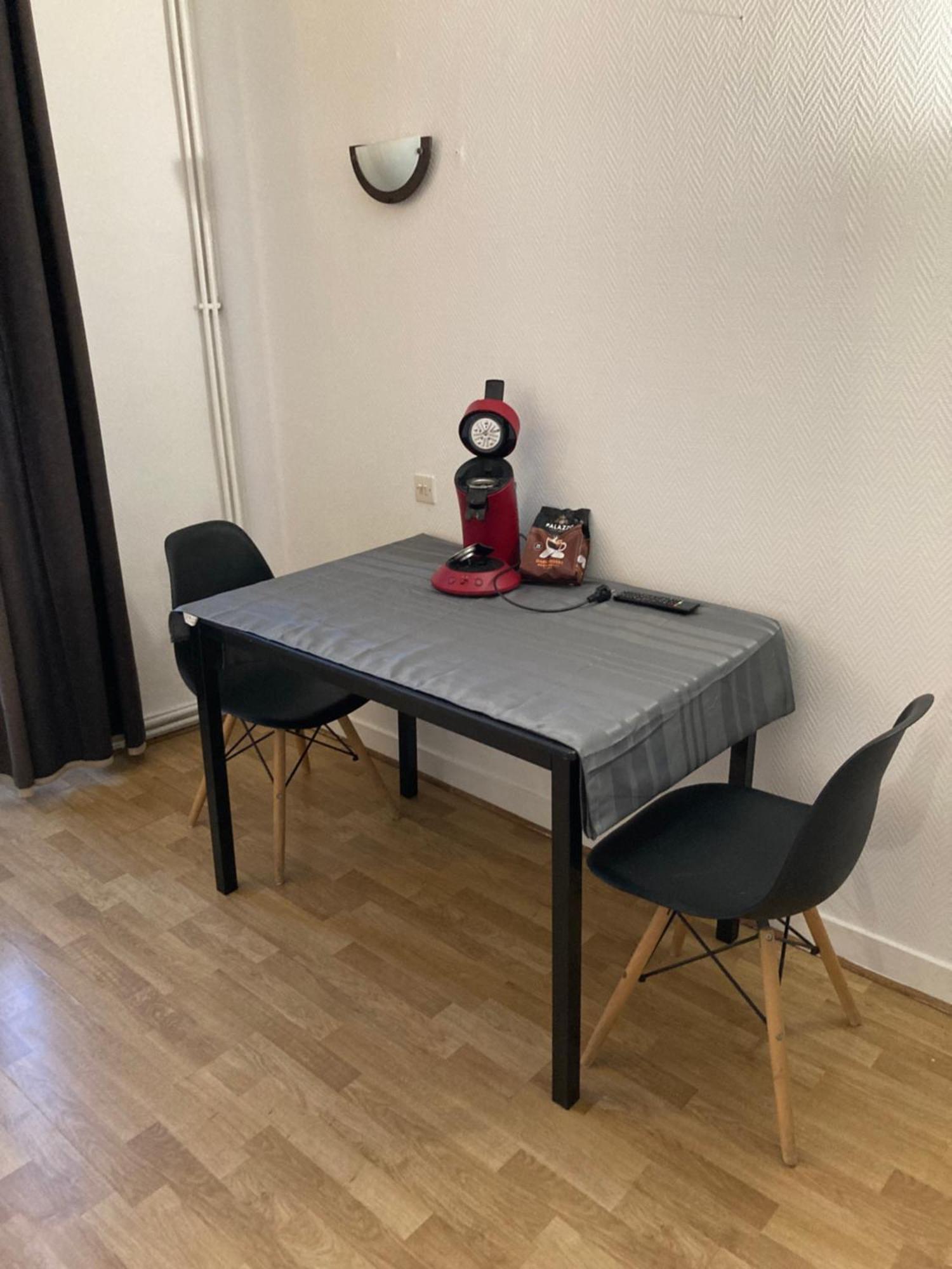 Studio Central Cosy Proche Gare Ruffec  Eksteriør bilde